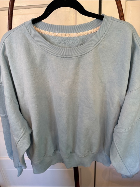 Celebrity Pink Sweaters - Oversized Washed Blue Crewneck Sweatshirt Soft Boxy Cozy Lounge M/L